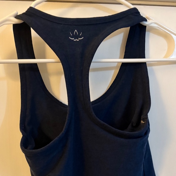Beyond Yoga Tank Top - Picture 6 of 8